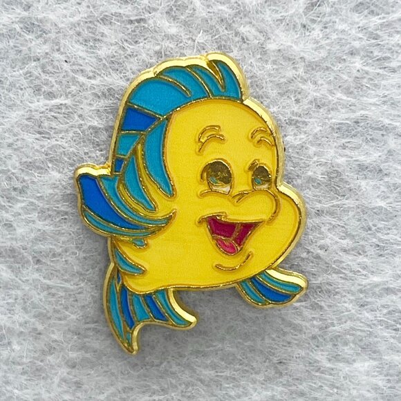 🔮 5/$25 Disney Little Mermaid Flounder Pin‎ - Picture 1 of 3